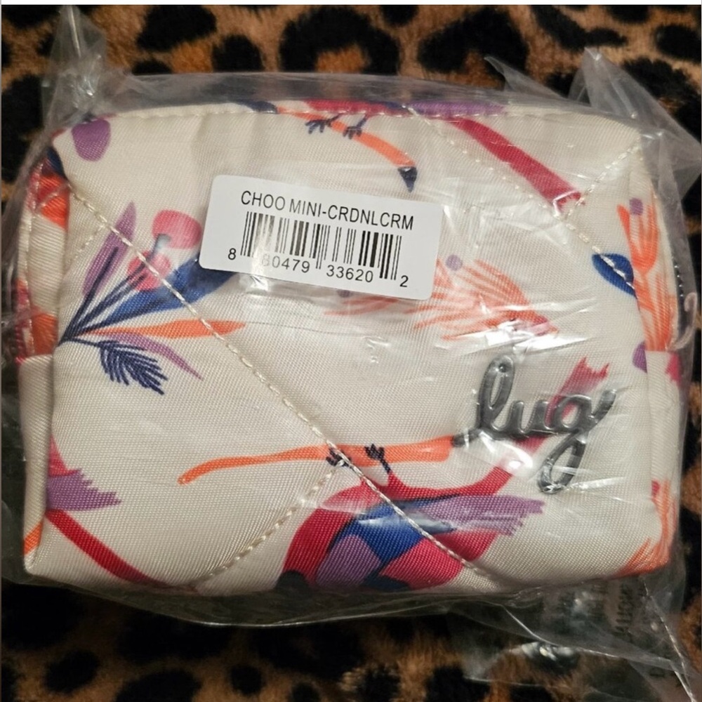 Lug Choo Choo Mini Pill Case in Cardinal Cream. NWT